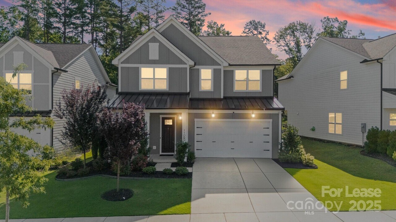 1109 Masefield Ave in Matthews, NC - Building Photo