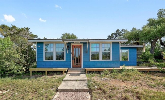 property at 18502 E Lakeview Dr