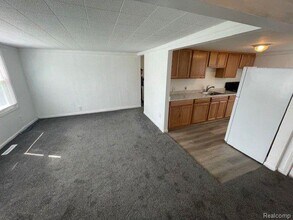 2855 Fisher Ave in Commerce Township, MI - Building Photo - Building Photo