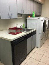 10250 Prince Pl in Largo, MD - Building Photo - Building Photo