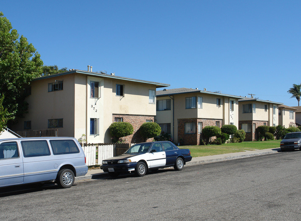 352-372 N G St in Oxnard, CA - Building Photo