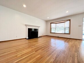 3991 Chilton Ln in San Bruno, CA - Building Photo - Building Photo