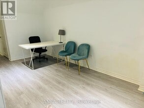 74 Church St S in Richmond Hill, ON - Building Photo - Building Photo