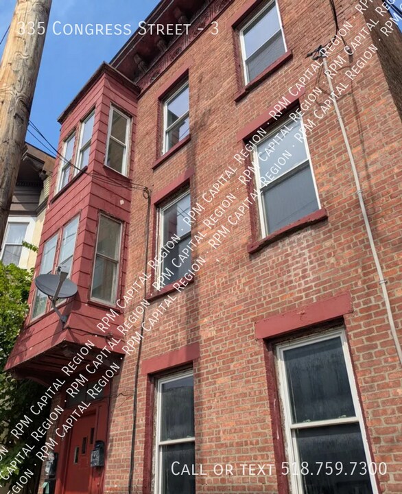 335 Congress St in Troy, NY - Building Photo