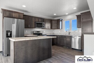 3887 E Rubyred Dr in Appleton, WI - Building Photo - Building Photo