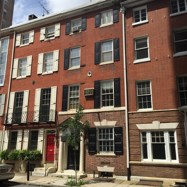 1707 Rittenhouse Sq in Philadelphia, PA - Building Photo - Building Photo