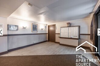 1347 N Dearborn St, Unit 3 in Chicago, IL - Building Photo - Building Photo