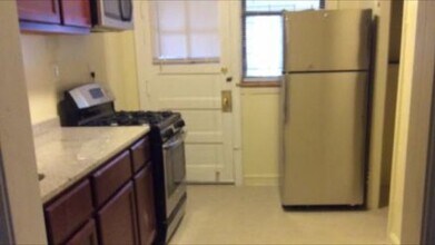 7937 S Wood St-Unit -2S in Chicago, IL - Building Photo - Building Photo