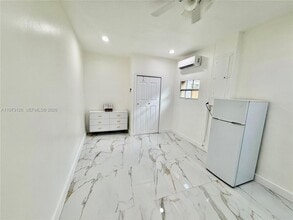 17802 SW 152nd Ct in Miami, FL - Building Photo - Building Photo