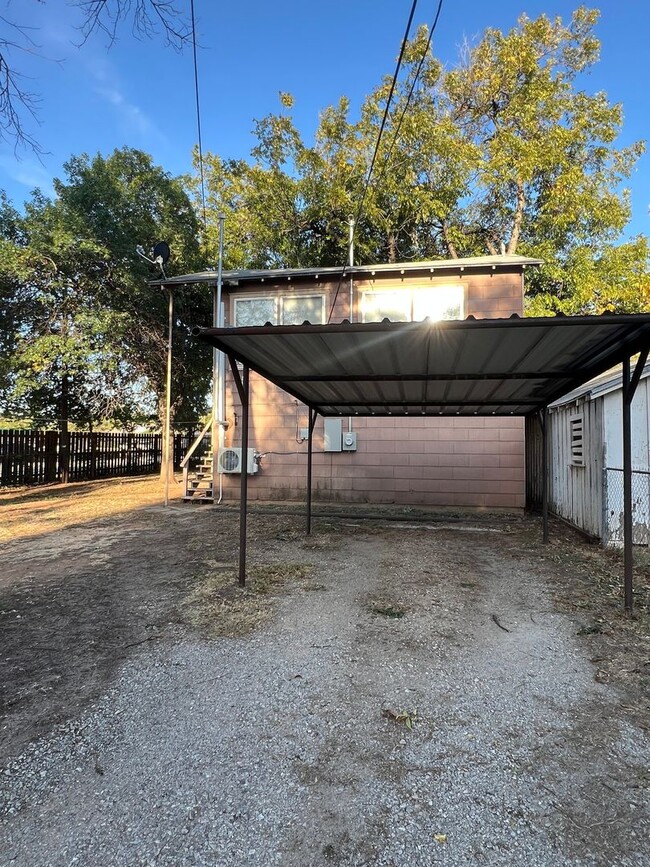 1707 Kemp Blvd in Wichita Falls, TX - Foto de edificio - Building Photo