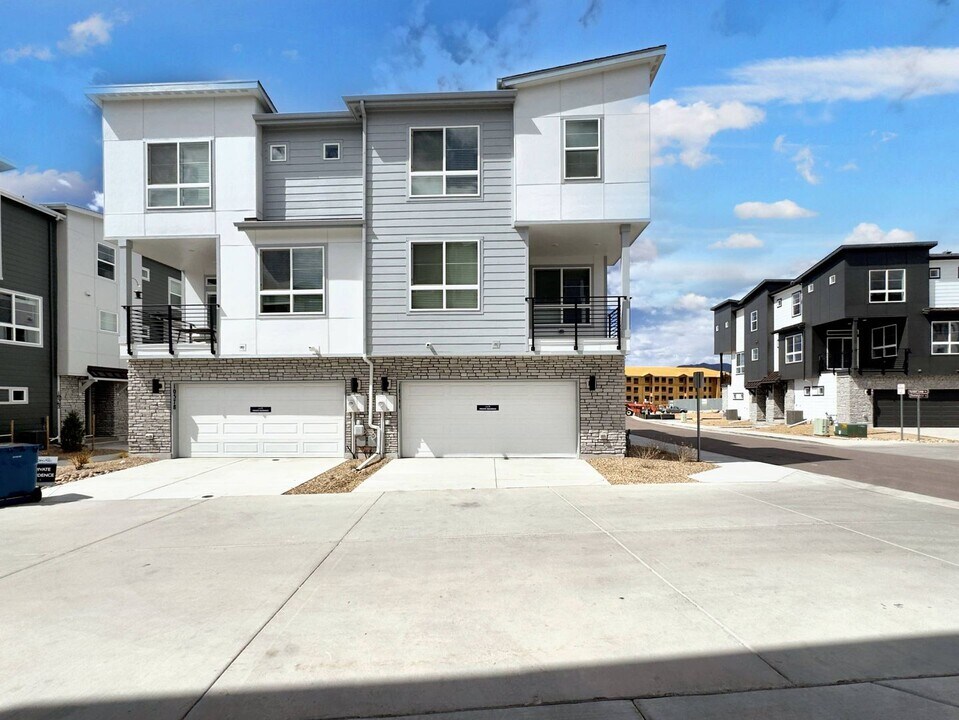 10594 Domeykite Vw in Colorado Springs, CO - Building Photo