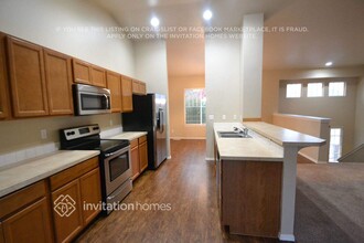 2812 V Ct SE in Auburn, WA - Foto de edificio - Building Photo