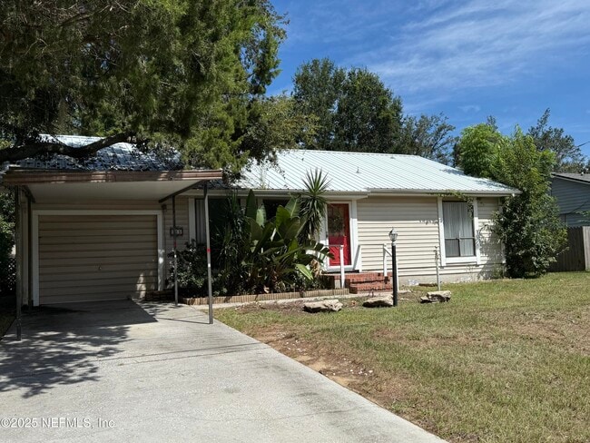 property at 215 Argonaut Rd
