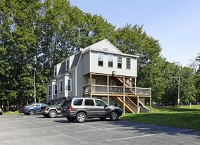 33 Madbury Rd in Durham, NH - Building Photo