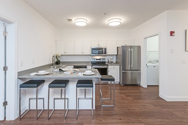 The Enclave at Mansfield in Mansfield, MA - Foto de edificio - Interior Photo