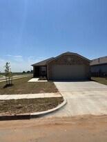 10216 NW 19th St in Oklahoma City, OK - Building Photo