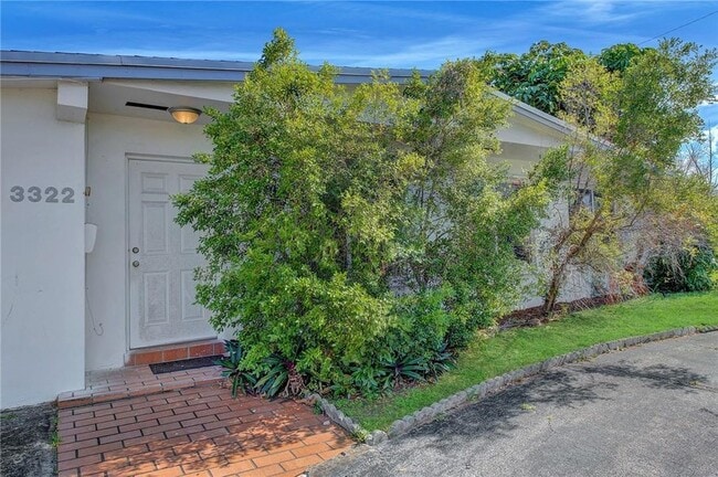 3322 McKinley St in Hollywood, FL - Building Photo - Building Photo