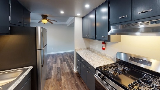Monroe Street Apartments in Oswego, IL - Building Photo - Building Photo