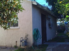 2556 W Ramona Rd, Unit 2556 in Alhambra, CA - Foto de edificio - Building Photo