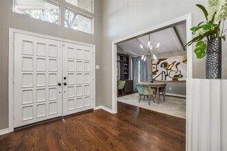 15211 Meandering Way in Dallas, TX - Building Photo - Building Photo