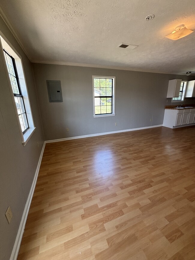 102 N Bond Ave in Brownsville, TN - Building Photo - Building Photo