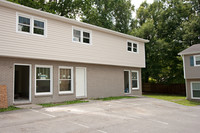 2421-2425 Lydia Ave in Charlotte, NC - Foto de edificio - Building Photo