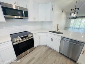 1515 Huntington Ln in Rockledge, FL - Building Photo - Building Photo
