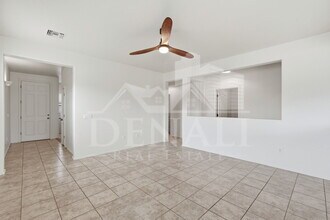 584 N Highlands Grove Ln in Sahuarita, AZ - Building Photo - Building Photo