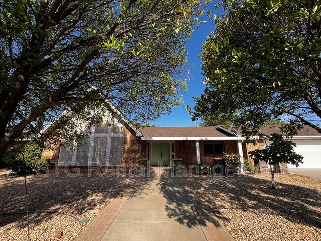 1697 Stucki Dr in Santa Clara, UT - Building Photo - Building Photo