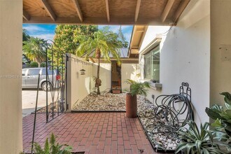 3400 Cherry Garden Cir in Lauderhill, FL - Building Photo - Building Photo
