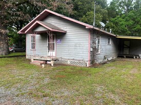 2911 Carter Blvd W in Tyler, TX - Building Photo