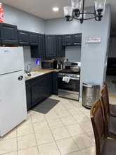 241 Ash St in Brockton, MA - Building Photo - Building Photo