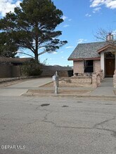 15327 Woodhill Ct in Horizon City, TX - Building Photo - Building Photo