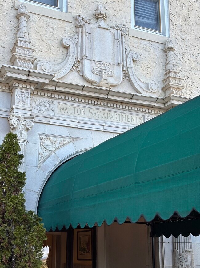 2068 Walton Way, Unit 403 in Augusta, GA - Building Photo - Building Photo