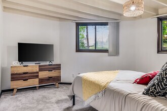 325 Poplar Hill Ln in Bristol, TN - Building Photo - Building Photo