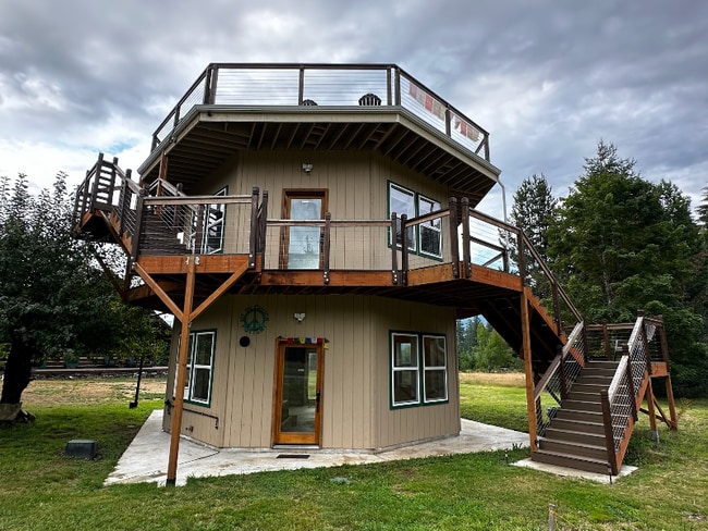 property at 12717 279th Ave NE