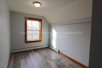 34 1st St in Berwick, ME - Building Photo - Building Photo