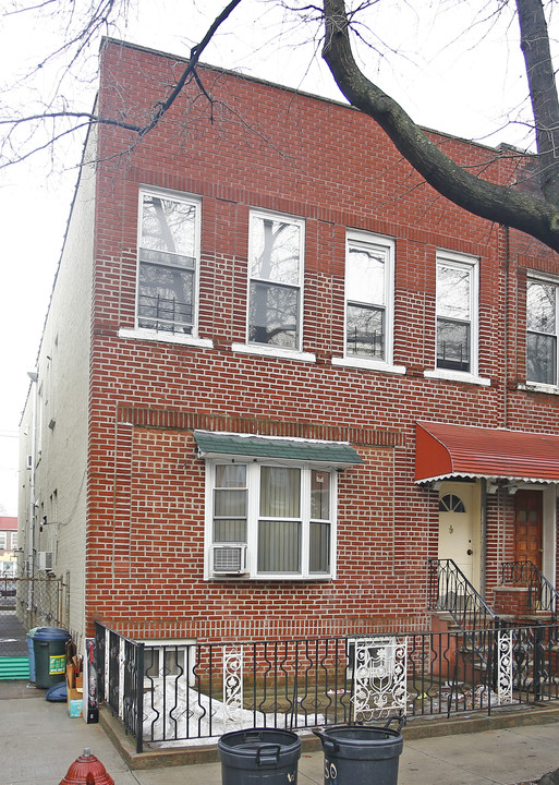 1550 W 10th St in Brooklyn, NY - Building Photo