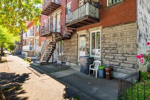 2062-2078 Bercy Rue in Montréal, QC - Building Photo