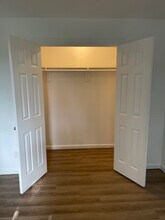 MB East Meadow Apartments in Fairfield, TX - Foto de edificio - Building Photo