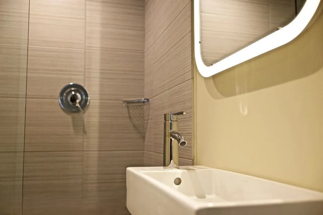 property at 1005 W 75th St