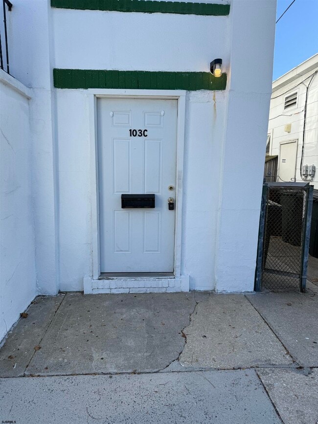 103 N Troy Ave in Ventnor City, NJ - Building Photo - Building Photo