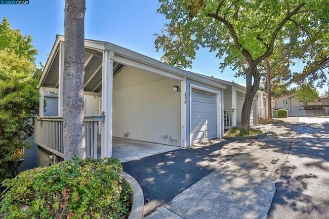 378 Camelback Rd in Pleasant Hill, CA - Building Photo - Building Photo