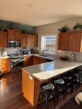 1472 Barnick Rd NE in Keizer, OR - Building Photo - Building Photo