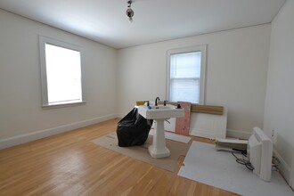 11 Matchett St, Unit 1 in Boston, MA - Building Photo - Building Photo