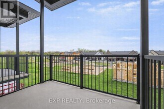 444 Falcon Ln in Russell, ON - Building Photo - Building Photo