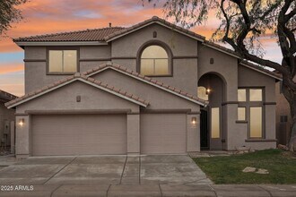 26645 N 42nd St in Cave Creek, AZ - Foto de edificio - Building Photo