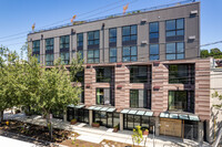 The Waterway Building in Seattle, WA - Foto de edificio - Building Photo