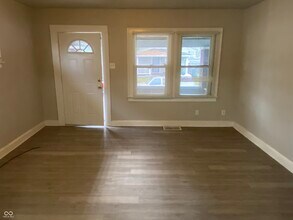 1335 N Ewing St in Indianapolis, IN - Building Photo - Building Photo