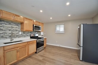 7073 Monongahela Dr in Cincinnati, OH - Building Photo - Building Photo
